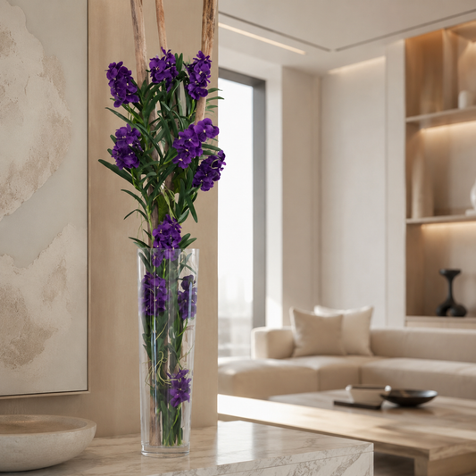 Orchidées Vanda pourpres et bois flotté dans un cylindre en verre grand format pour décoration intérieure | Solérive