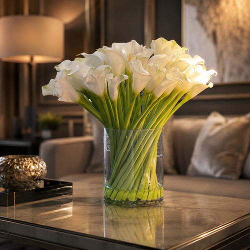 Arums blancs dans un cylindre en verre pour décoration intérieure | Solérive